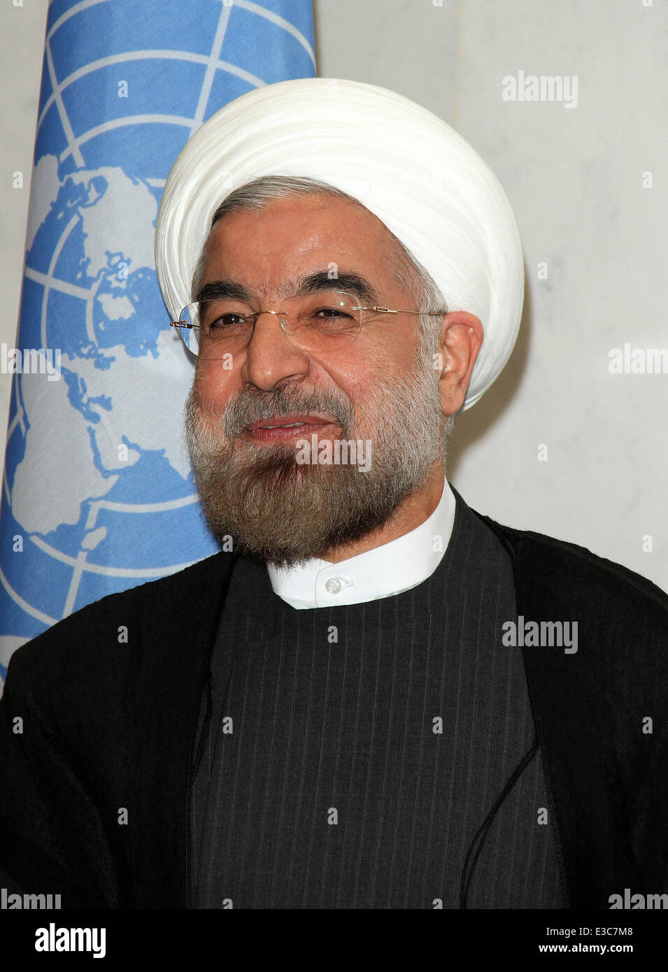 M. Hassan Rouhani, Président de l'Iran (L) arrive pour sa rencontre avec le Secrétaire général des Nations Unies, Ban Ki moon, lors de la 68e session de l'Assemblée générale des Nations Unies, au Siège des Nations Unies, à New York, avec : M. Hassan Rohani où Banque D'Images