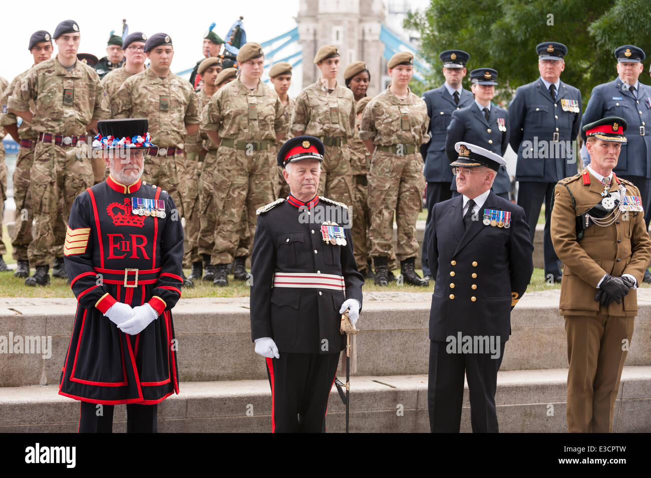 Joint Armed Forces Banque De Photographies Et D images Haute joint-armed-forces-banque-de-photographies-et-d-images-haute