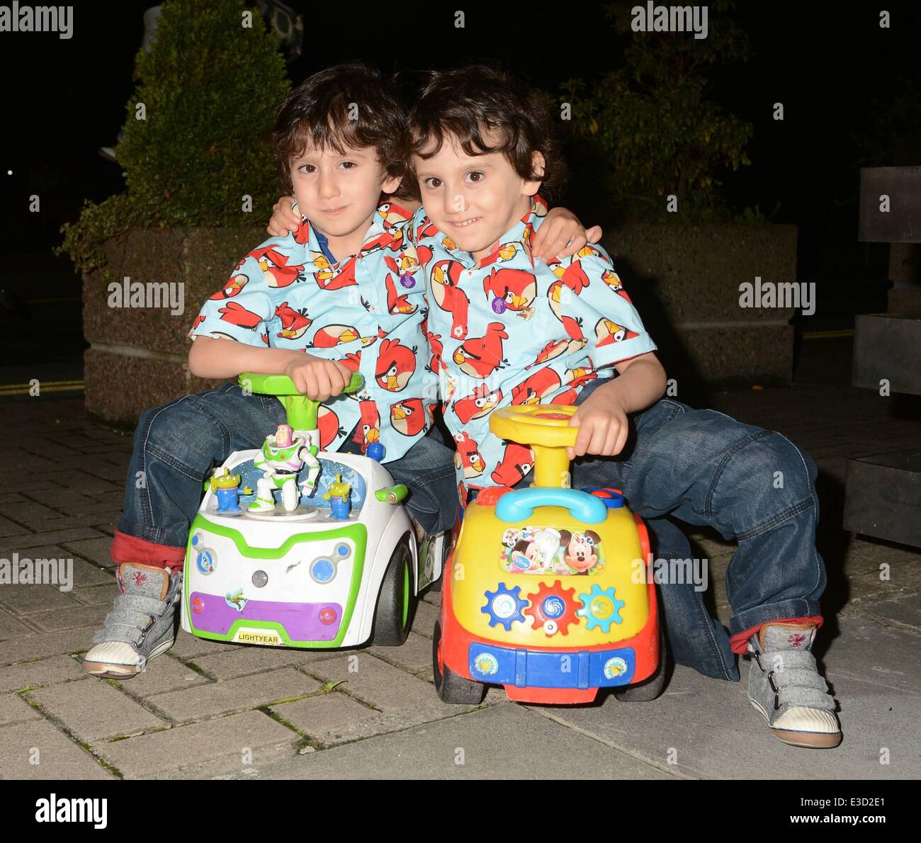 Les clients du Late Late Show, RTE... En vedette : jumeaux siamois Hassan et Hussein Benhaffaf Où : Dublin, Irlande Quand : 04 Oct 2013 Banque D'Images