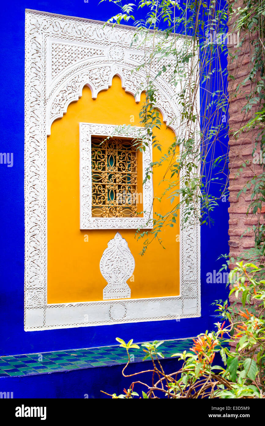 Les magnifiques jardins Majorelle restauré avec soin par Yves Saint-Laurent à Marrakech, Maroc, Afrique du Nord. Banque D'Images