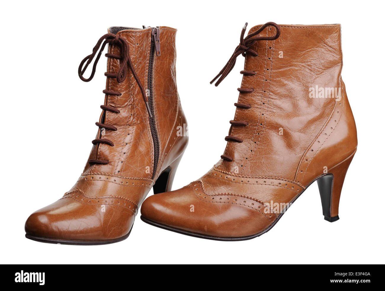 Une paire de bottes femmes, isolé sur fond blanc Banque D'Images