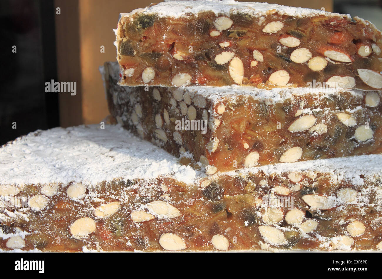 Quartiers de panforte, le traditionnel gâteau de Sienne, Italie Banque D'Images