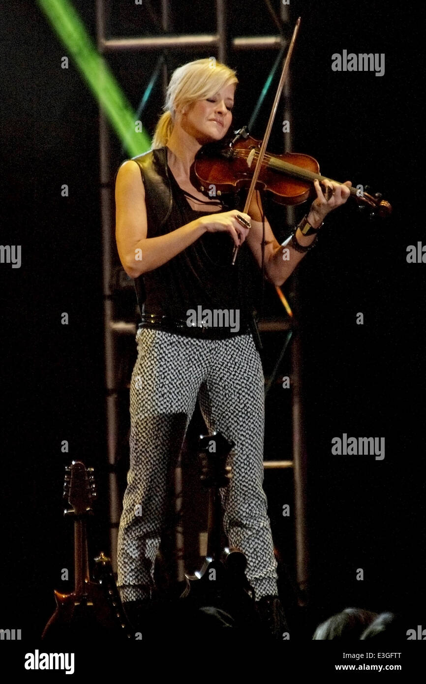 Les Dixie Chicks en concert en concert au Copps Coliseum‎ avec : Martie Maguire Où : Hamilton, Canada Date : 10 Nov 2013 Banque D'Images