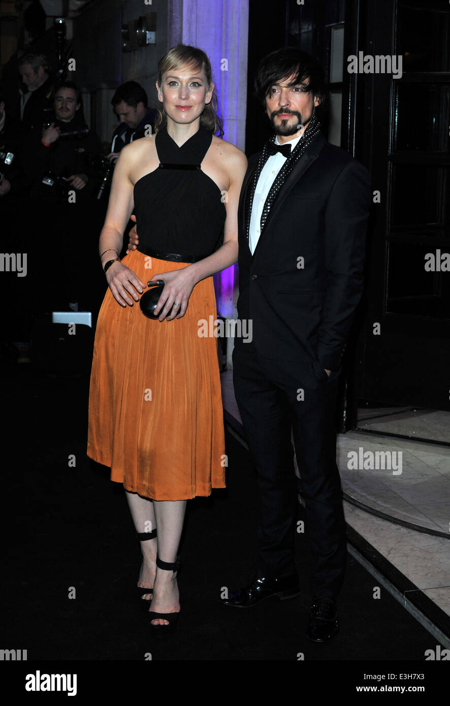 London Evening Standard Theatre Awards tenue à la Savoie - Arrivées. En vedette : Hattie Morahan,Blake Levasseur Où : London, Royaume-Uni Quand : 17 Nov 2013 Banque D'Images