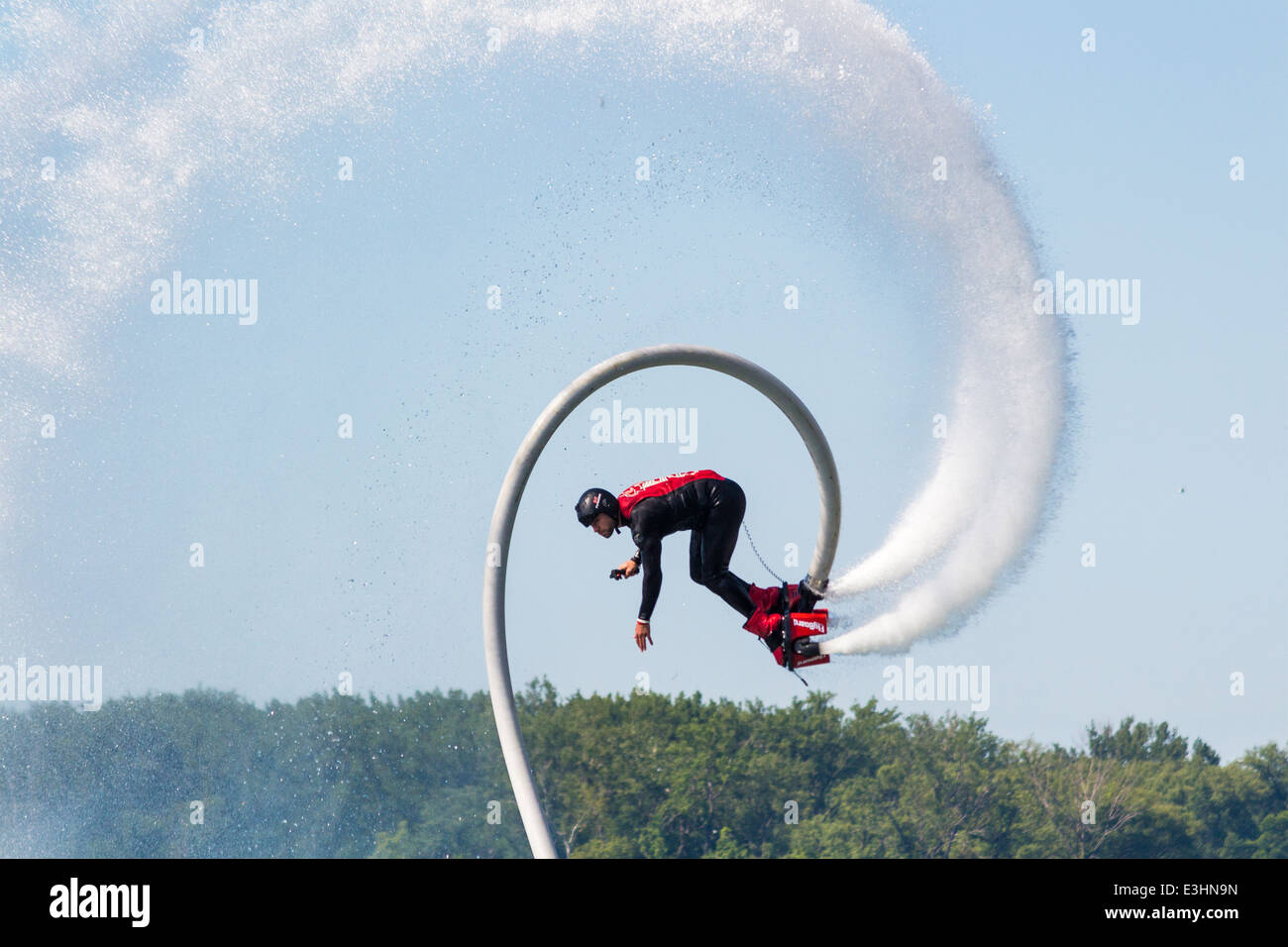 Homme flyboarder au North American Championships Flyboard à Toronto, Ontario, Canada Banque D'Images