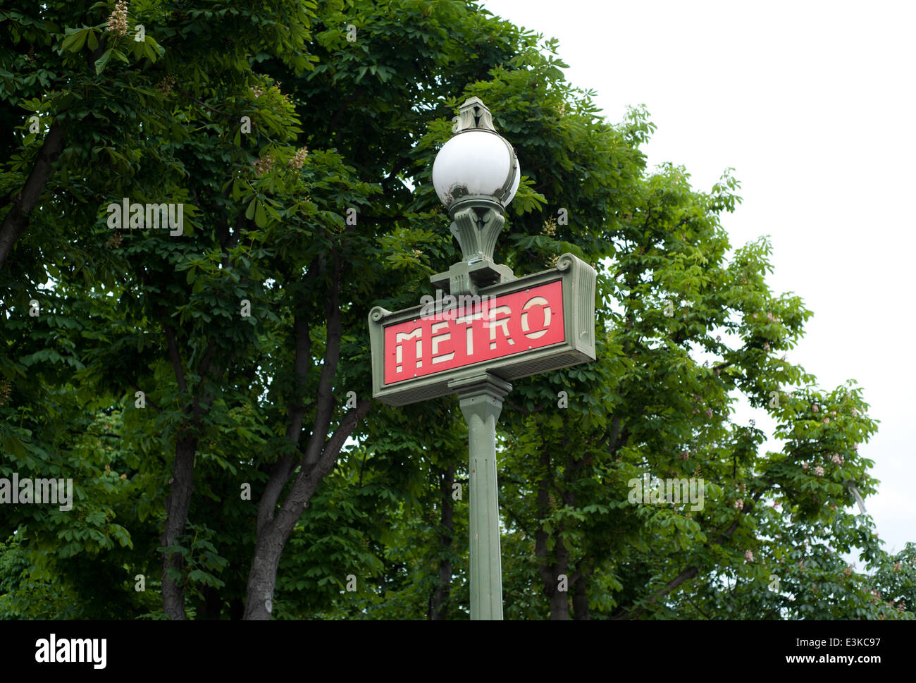 Metropolitan sign in Paris Banque D'Images