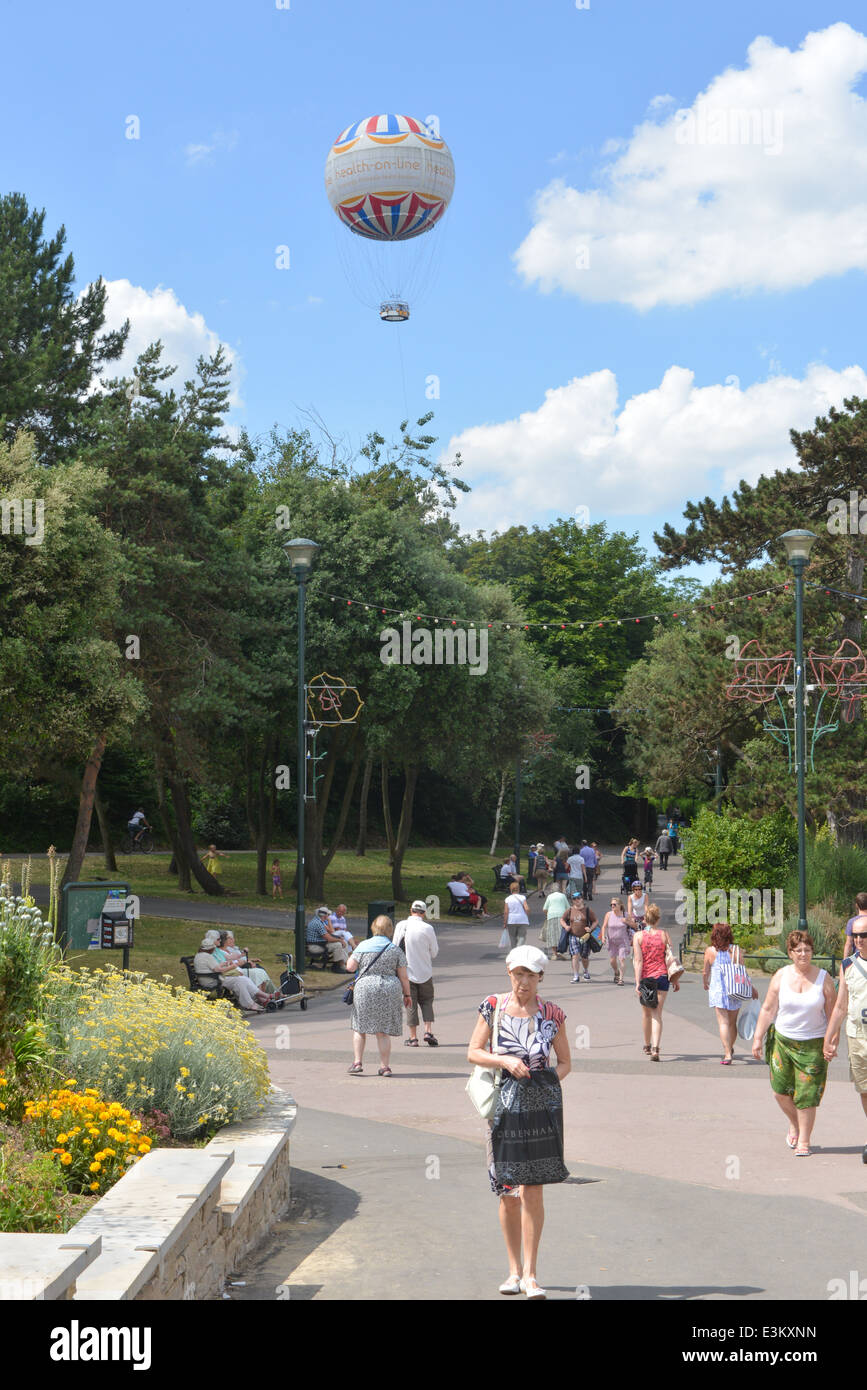 Jardins de Bournemouth Tourism en montgolfière à l'été 2014 Banque D'Images