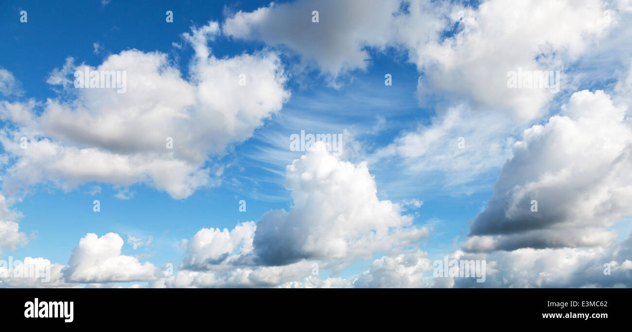 Lumineux naturel blue cloudy sky background texture photo Banque D'Images