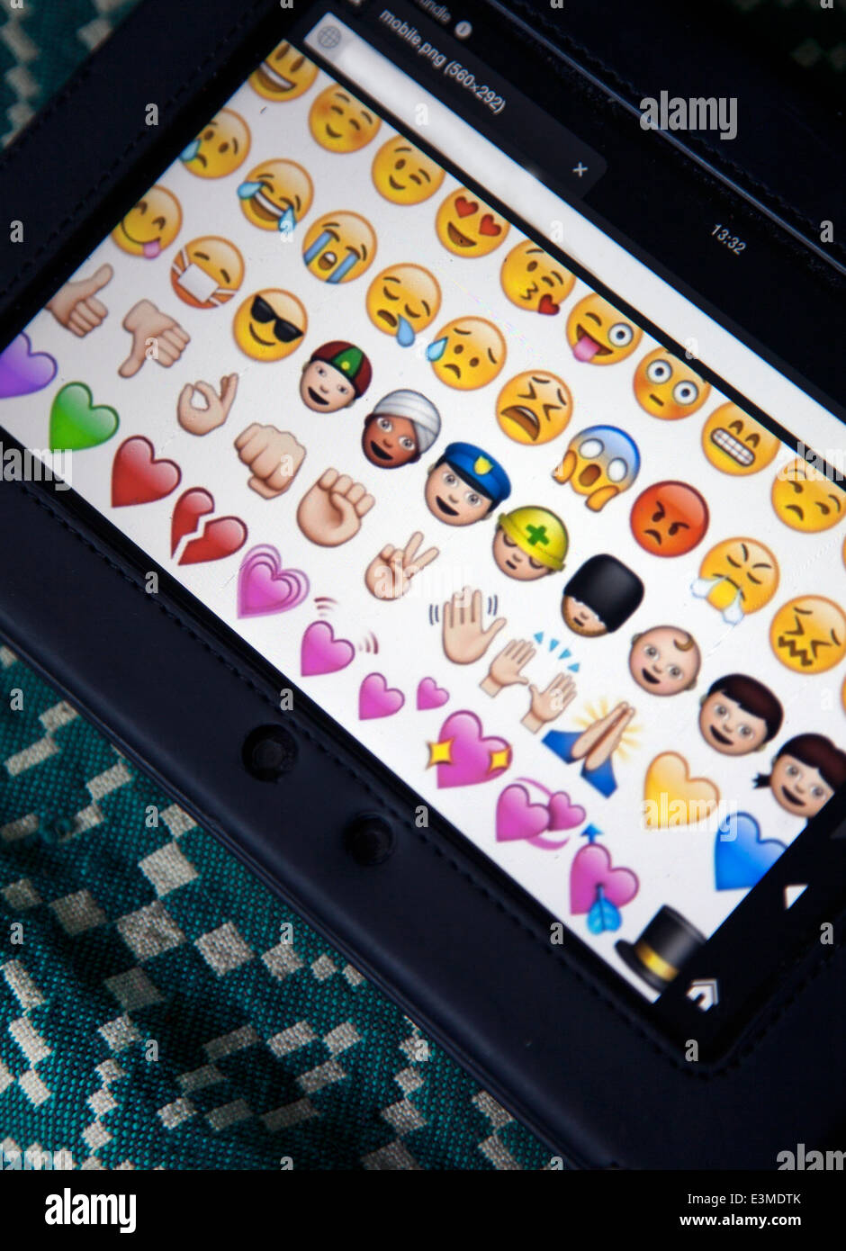 Émoticônes sont des idéogrammes ou smileys utilisés dans l'origine des messages électroniques au Japon Banque D'Images