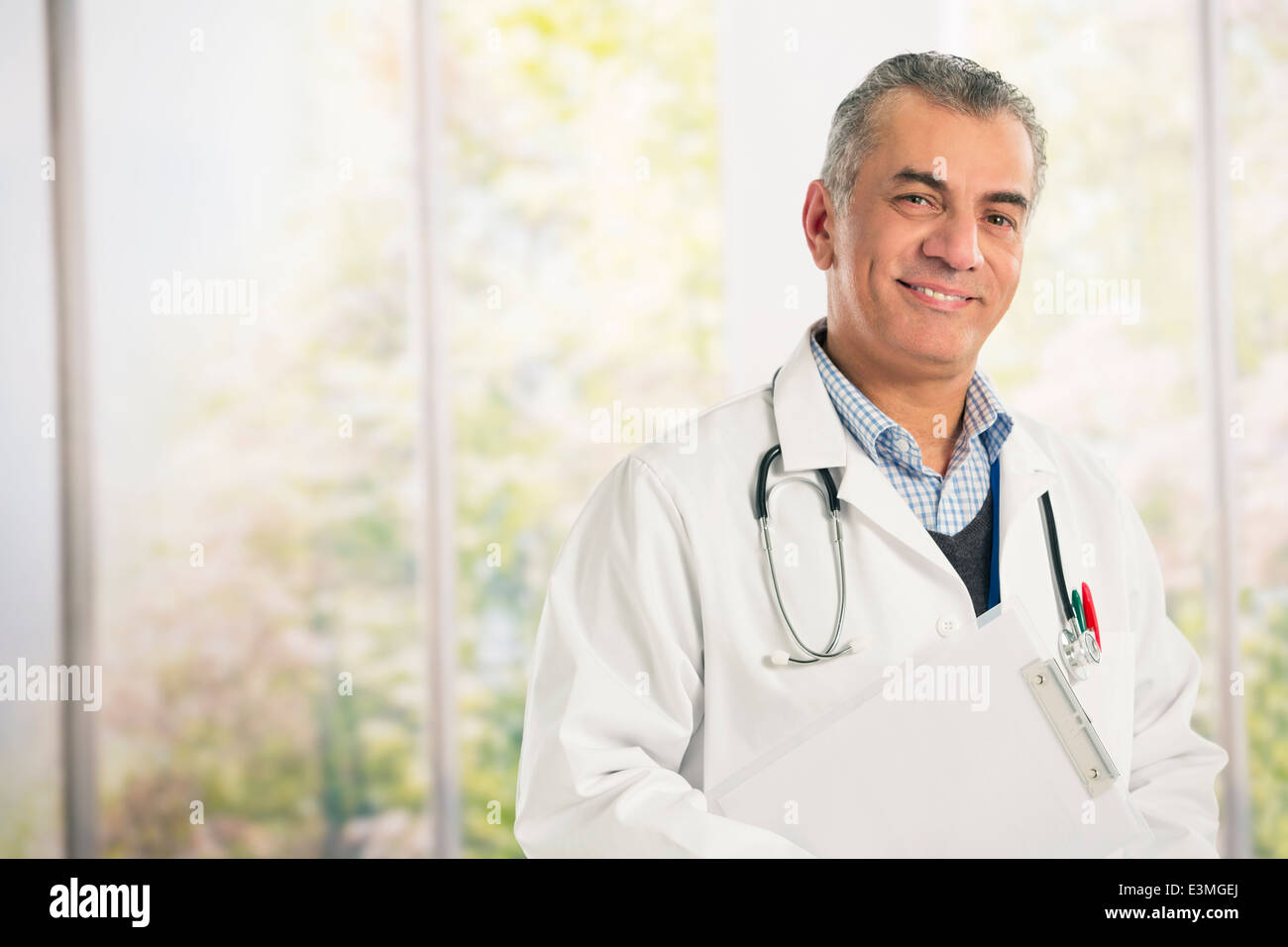 Portrait of smiling doctor Banque D'Images