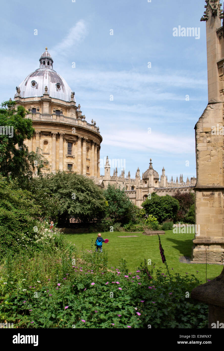 Radcliffe Camera building, l'un des sites touristiques les plus emblématiques d'Oxford, UK Banque D'Images
