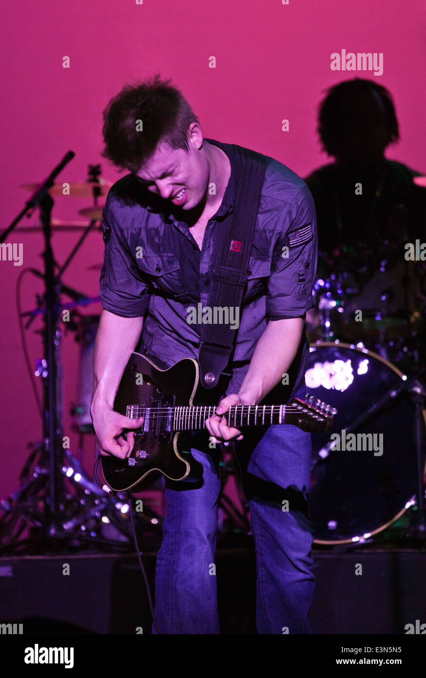 JONNY LANG préformes son Blues Music au Sunset Center - Carmel, Californie Banque D'Images