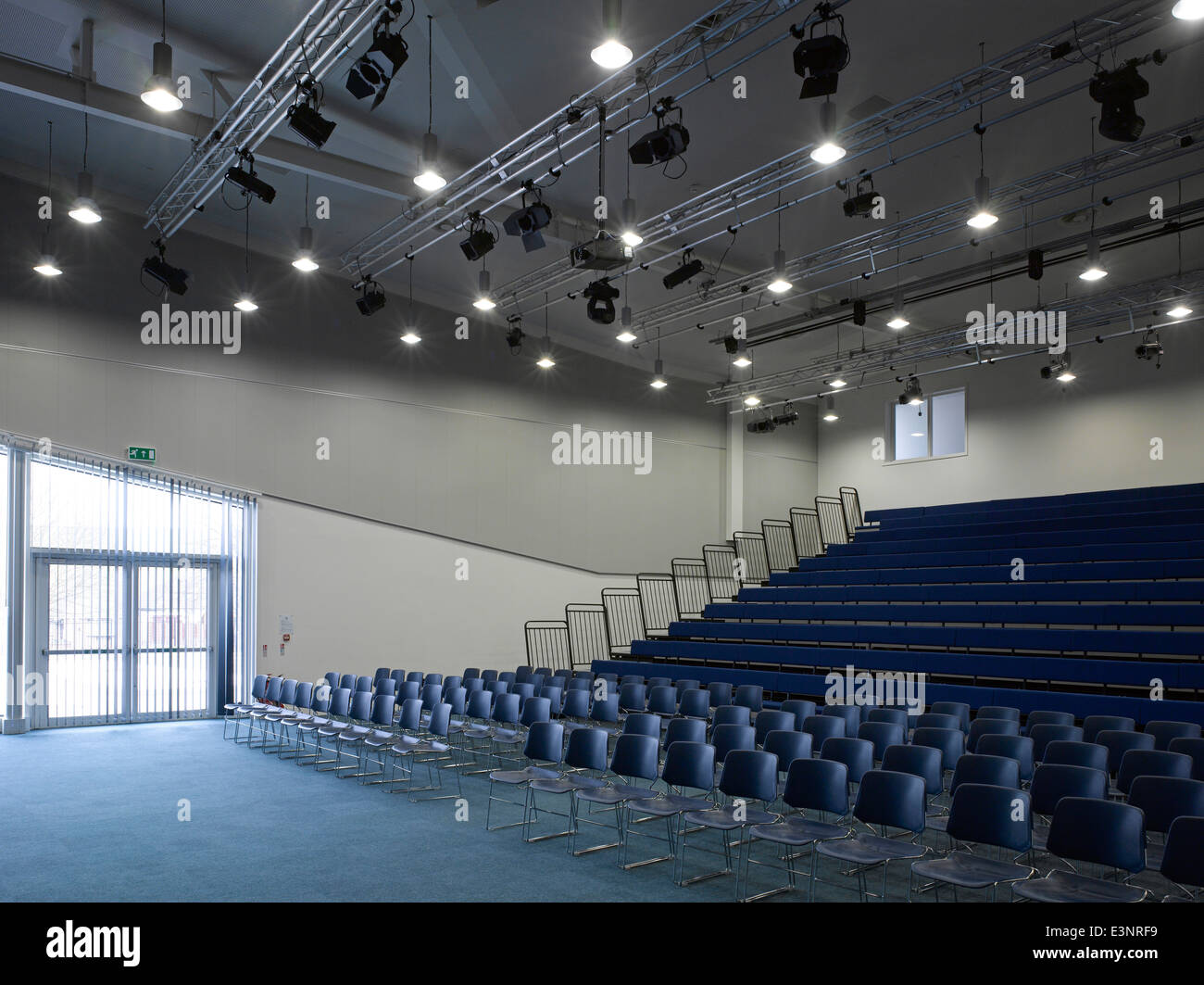 Auditorium à Longfield Academy, Kent, Angleterre, Royaume-Uni. Banque D'Images