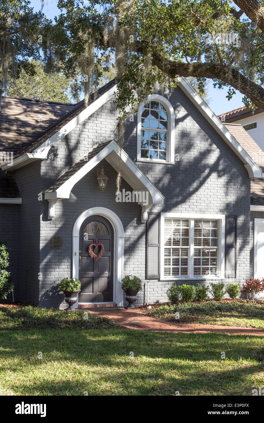 Banlieue coquette maison et terrain, FL Banque D'Images