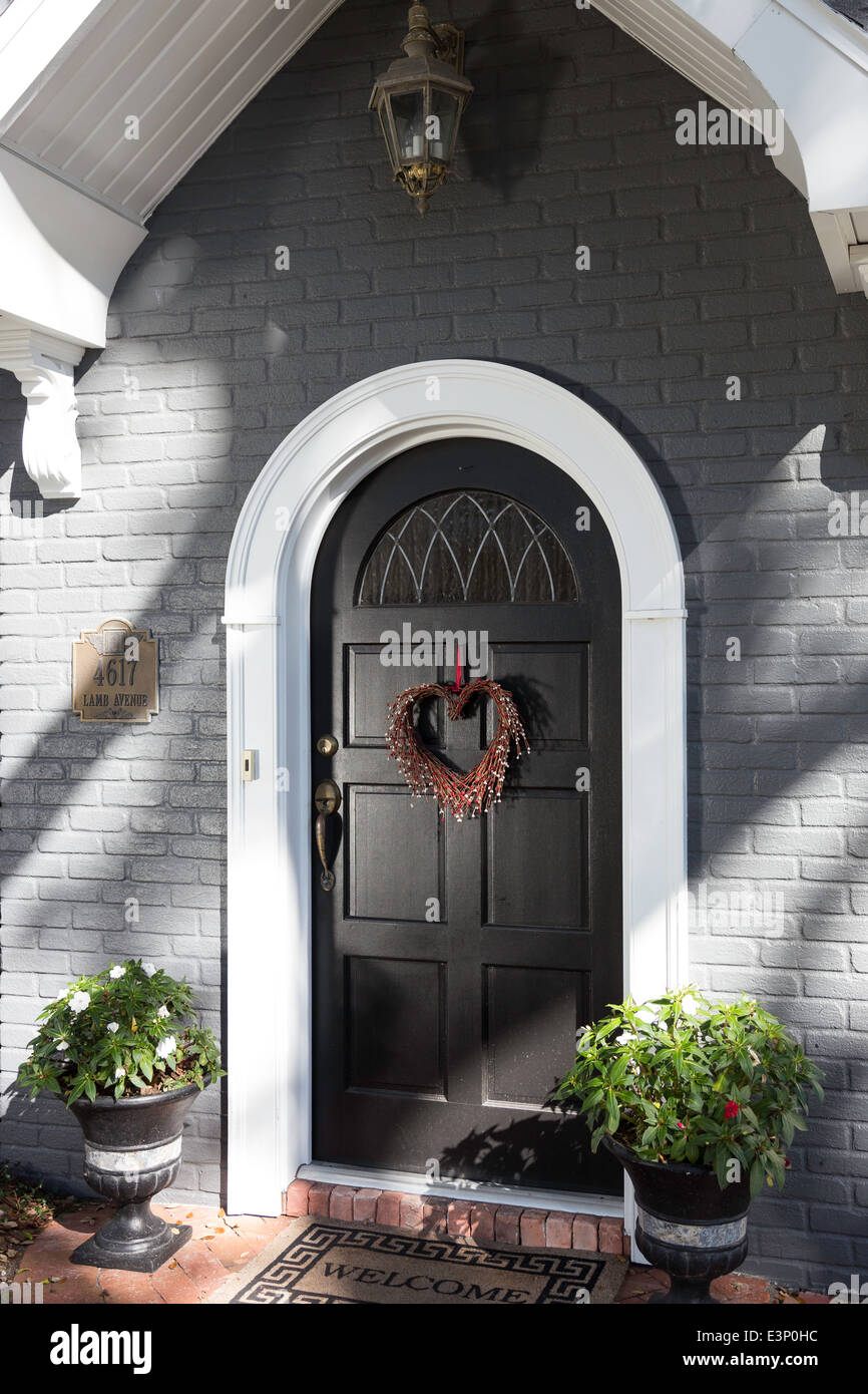 Banlieue coquette maison et terrain, FL Banque D'Images