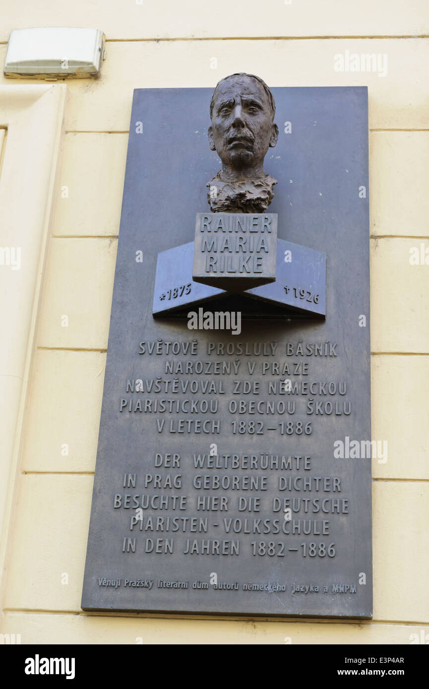 Un buste en bronze de Maria Maria Rilke - poète et romancier, Prague, République tchèque. Banque D'Images