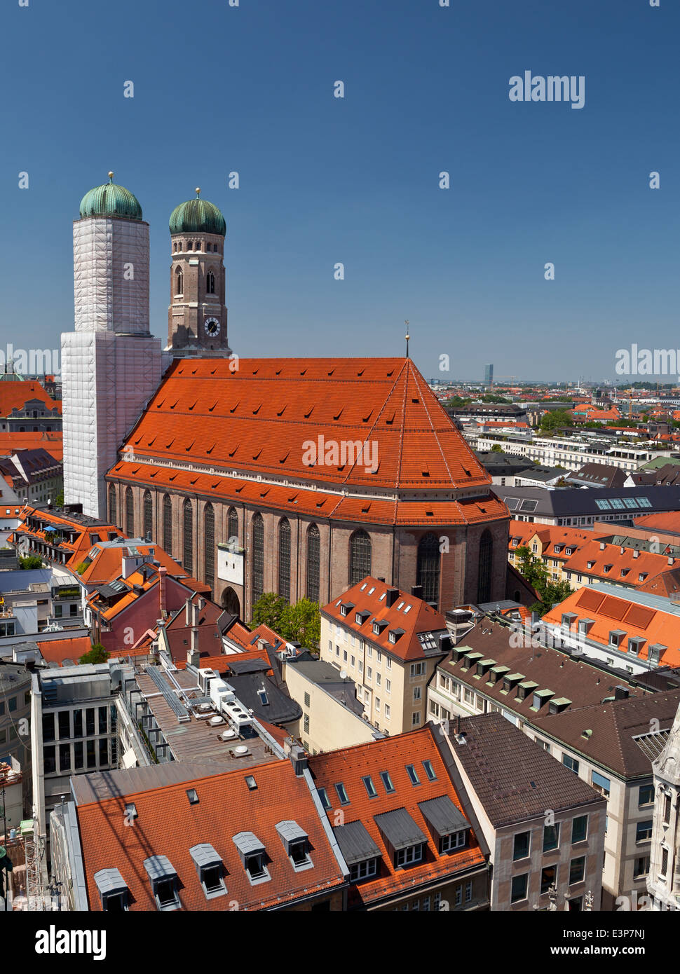 Munich Frauenkirche, lors de la rénovation de la tour sud - Munich, Bavaria, Germany, Europe Banque D'Images