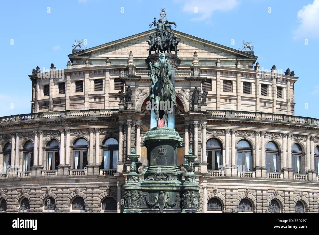 Au Théâtre de l'opéra de Dresde (Allemagne) appelé Semperoper Banque D'Images