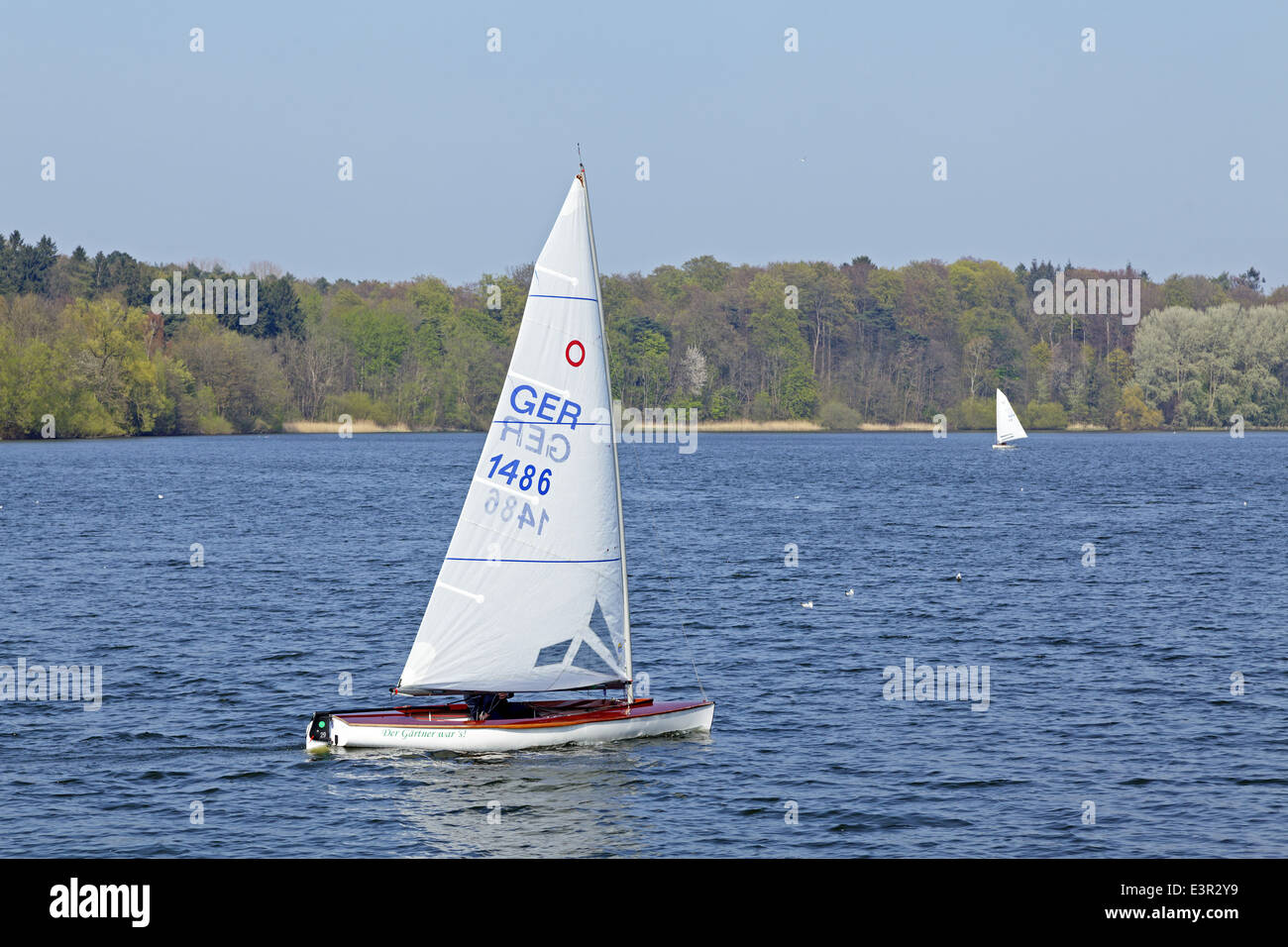 Bateau à voile, grand lac, Eutin, Schleswig-Holstein, Allemagne Banque D'Images