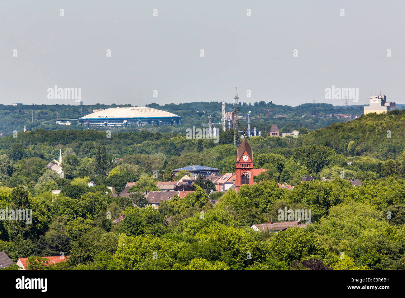 Toits de Gelsenkirchen, Schalke arena football. Banque D'Images