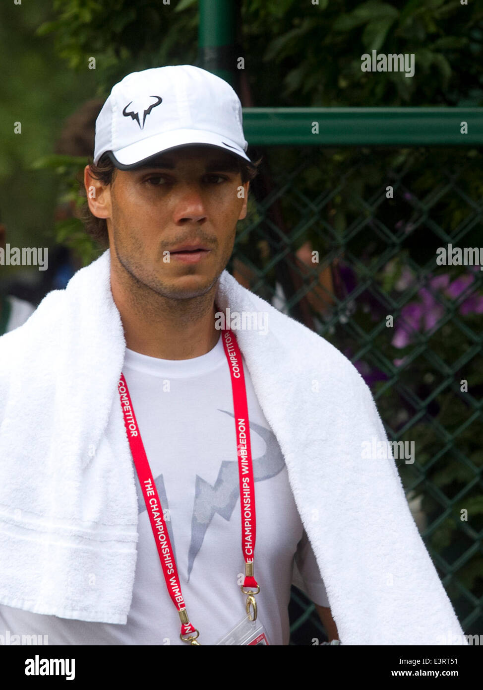 Wimbledon London,UK. 28 juin 2014. 9 fois champion de France Rafael Nadal arrive au 3ème tour pour ses profils Têtes de match le 6ème jour du championnat de tennis sur gazon de Wimbledon 2014 : Crédit amer ghazzal/Alamy Live News Banque D'Images