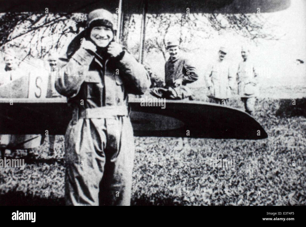 Le SPAD XIII (S.12) était un avion de chasse biplan français utilisé pendant la première Guerre mondiale connu pour sa vitesse et sa puissance de feu, il fut l'un des chasseurs alliés les plus performants du conflit. Banque D'Images