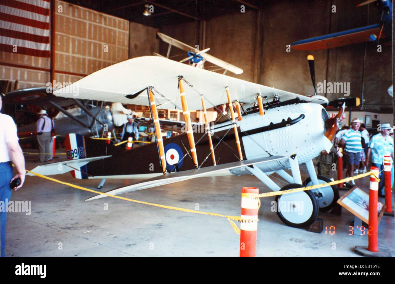 Le SPAD VII était un avion de chasse biplan français utilisé pendant la première Guerre mondiale connu pour sa robustesse et sa vitesse, il a été l'un des chasseurs les plus réussis de la guerre, servant avec les escadrons français et américains dans le combat aérien. Banque D'Images