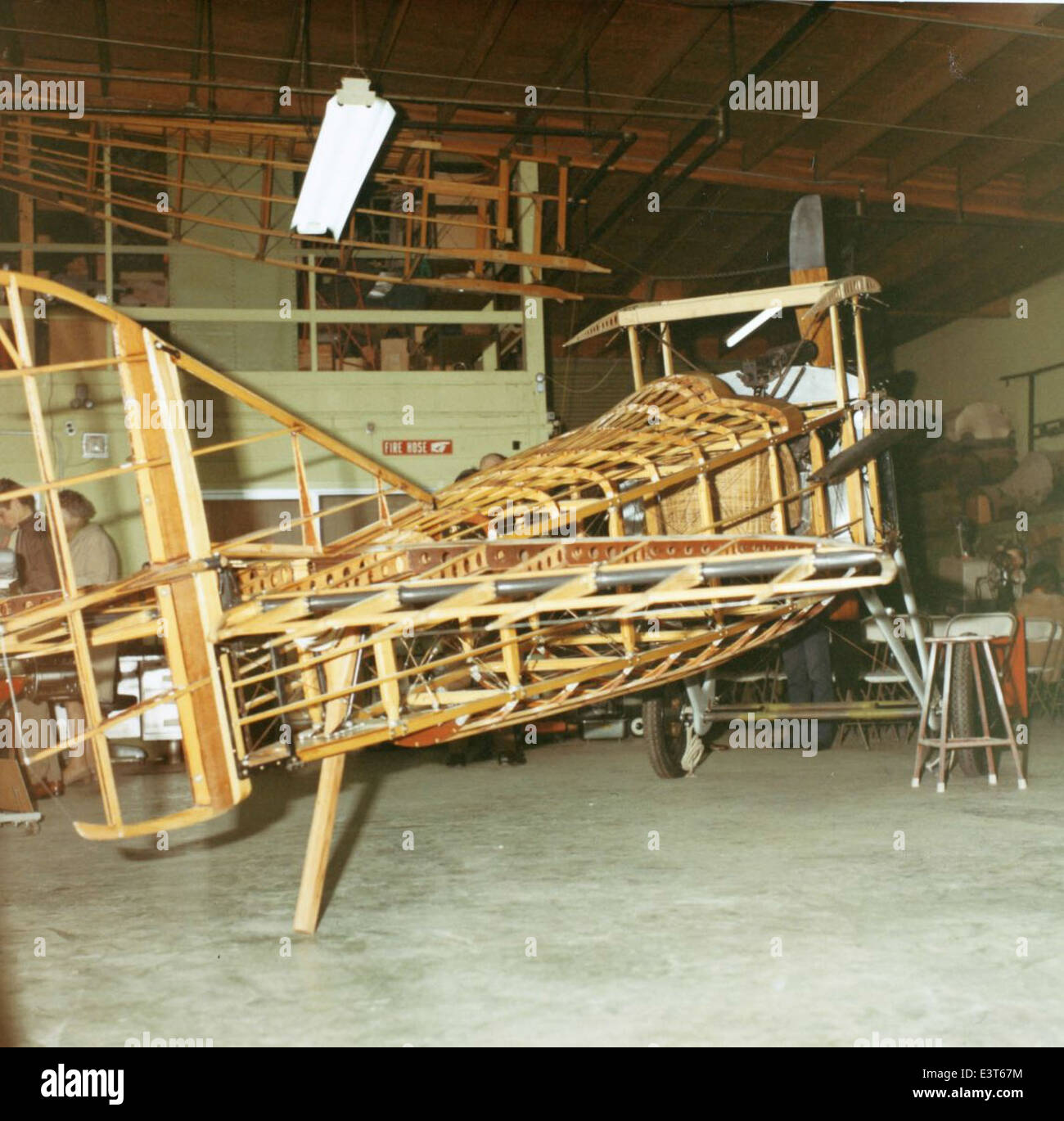 Le SPAD S. Le VII était un avion de chasse français utilisé pendant la première Guerre mondiale réputé pour sa vitesse et sa durabilité, il est devenu l'un des chasseurs alliés les plus réussis de la guerre. L'avion a été principalement utilisé pour des combats aériens et des attaques au sol, avec de nombreux pilotes revendiquant de nombreuses victoires aériennes. Le SPAD S. VII a été un contributeur clé à la supériorité aérienne alliée pendant la guerre. Banque D'Images