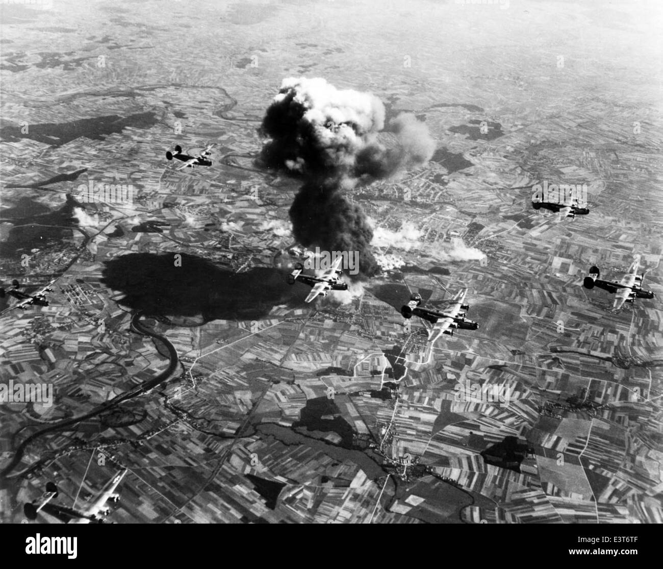 Le Consolidated B-24 Liberator était un bombardier lourd utilisé par les Alliés pendant la seconde Guerre mondiale, crucial dans les campagnes de bombardement stratégique sur l'Europe. Banque D'Images