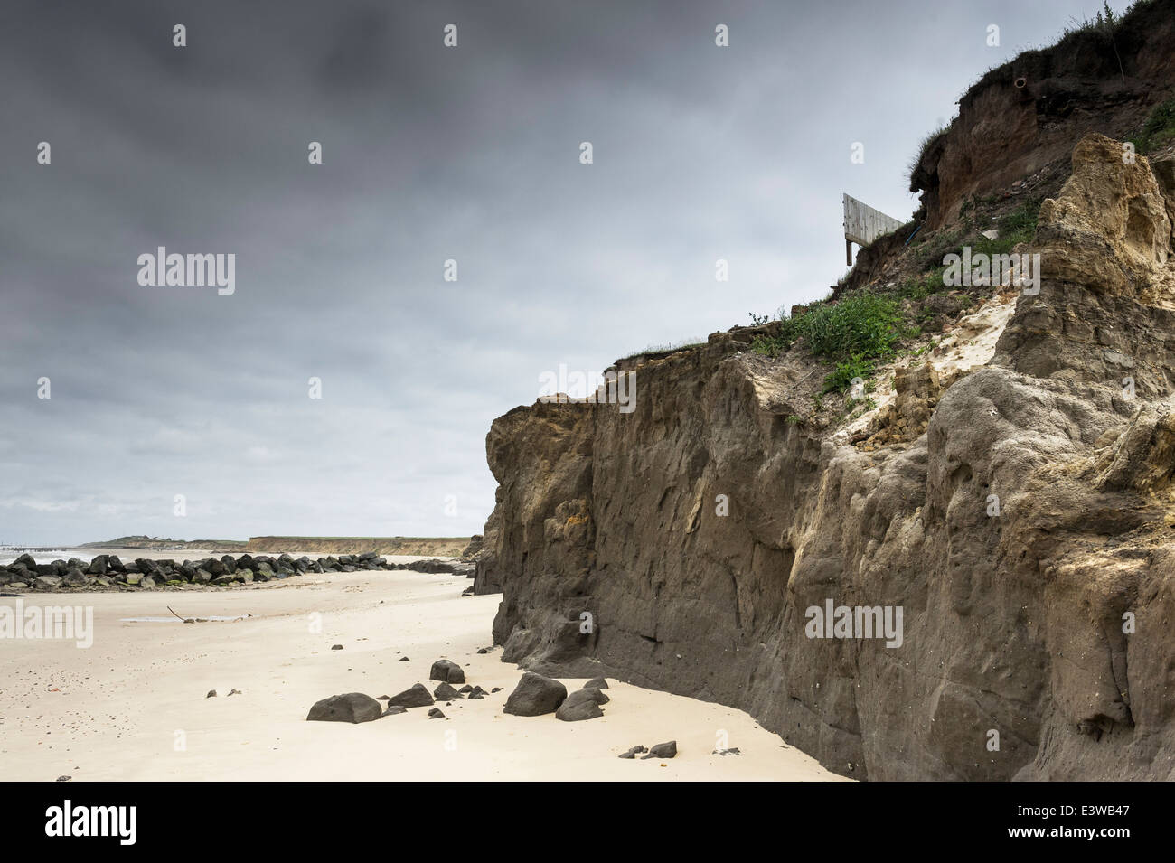 L'érosion côtière à Happisburgh à Norfolk. Banque D'Images