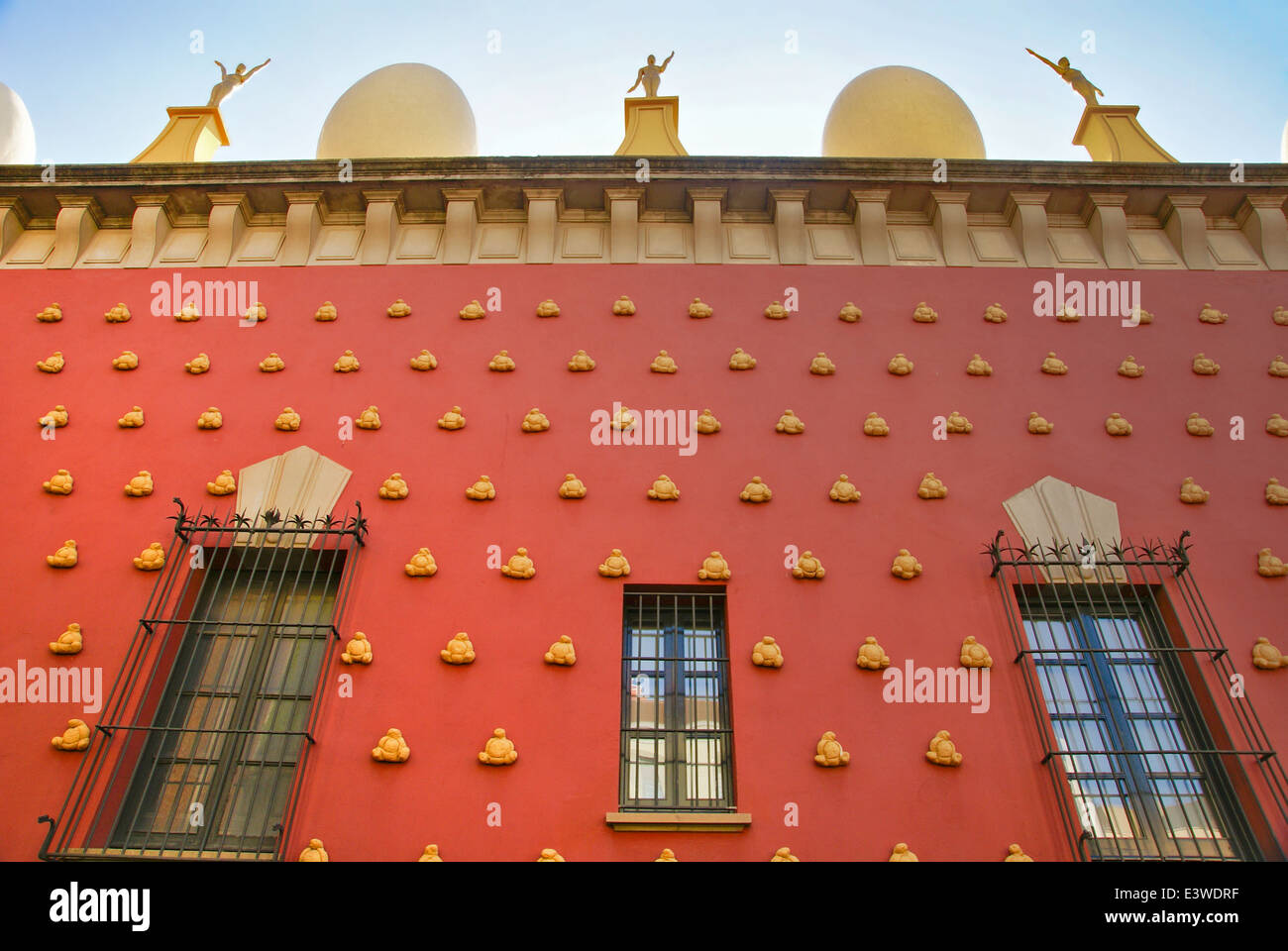 De l'extérieur du théâtre et musée Dalí, Figueres, en Catalogne, Espagne. Banque D'Images