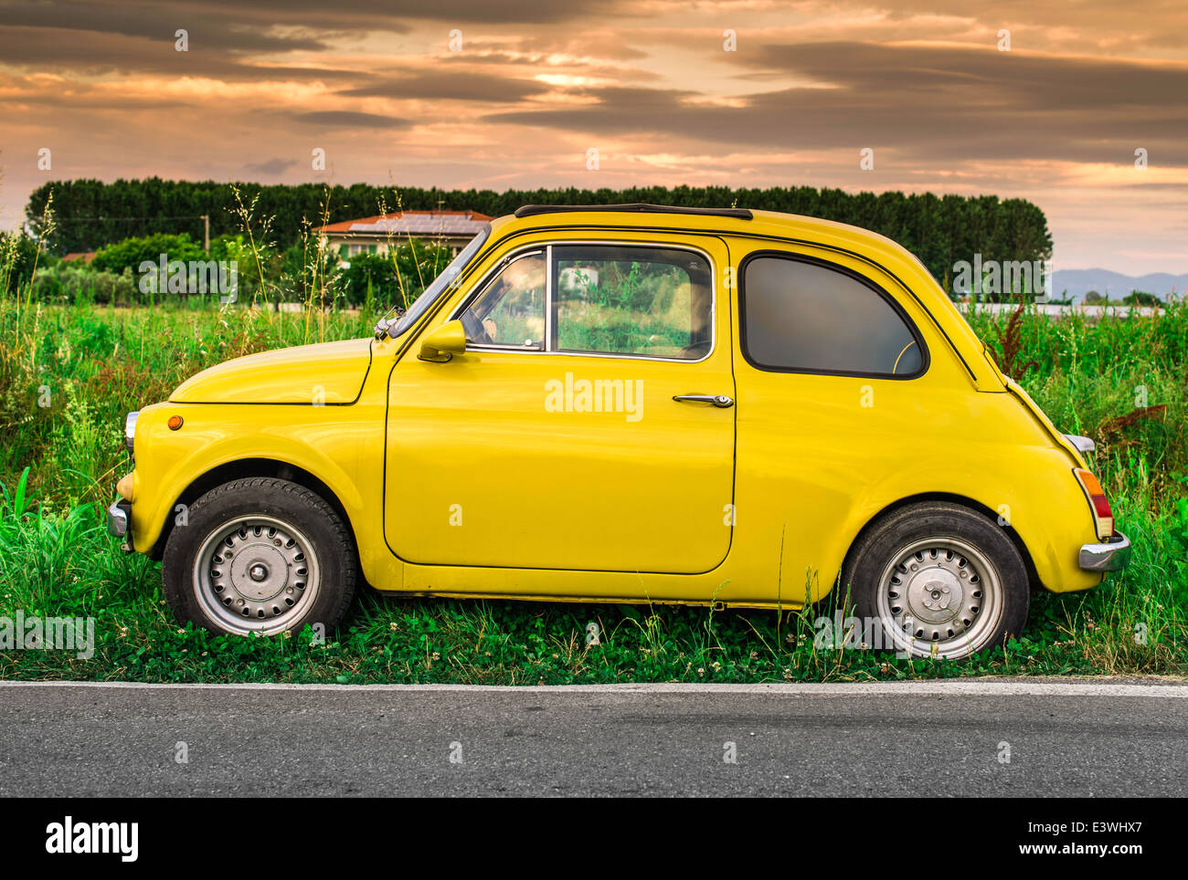 Jaune Fiat 500 Banque d'image et photos Alamy