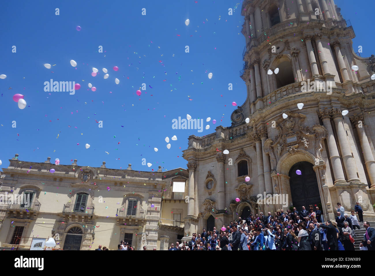 Fête de mariage à la cathédrale San Gorgio, Banque D'Images