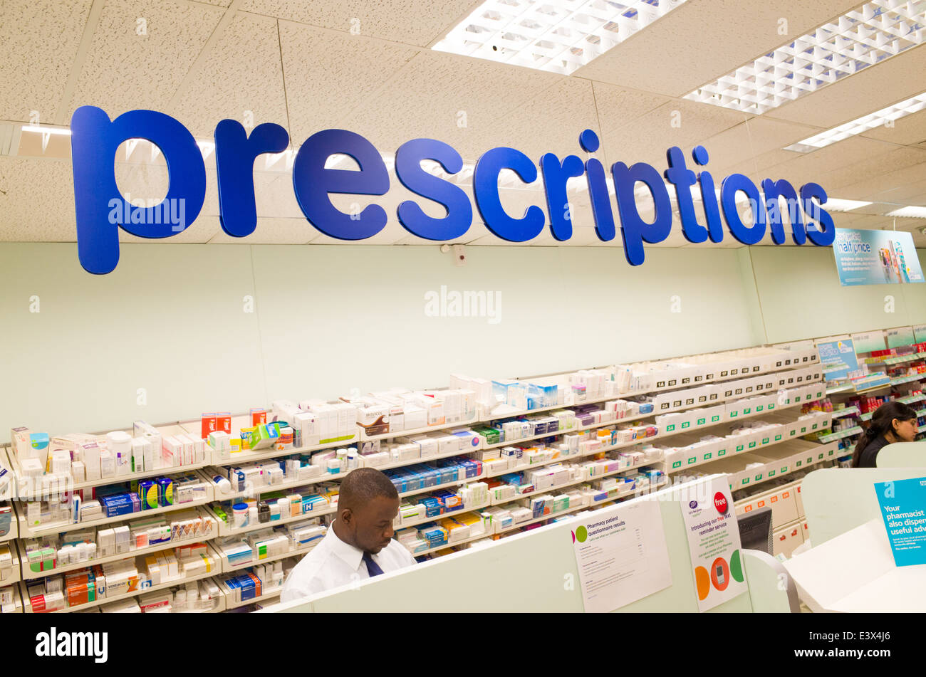 À l'encontre des prescriptions de pharmacie Boots, England, UK Banque D'Images