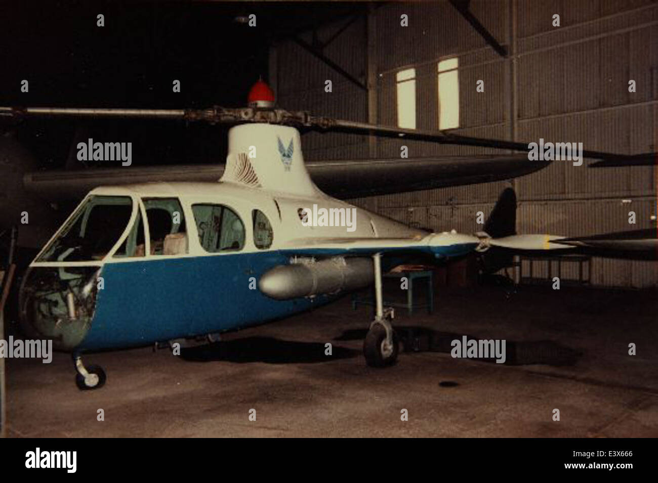 Fairey Aviation a joué un rôle clé dans l'histoire de l'aviation britannique, contribuant au développement des avions au début et au milieu du XXe siècle. La collection SDASM présente quelques-uns des meilleurs exemples de conceptions d'avions Fairey. Banque D'Images