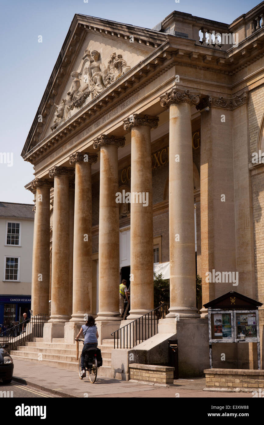 Royaume-uni l'Angleterre, dans le Suffolk, Bury St Edmunds, Corn Exchange, maintenant Wetherspoon's pub Banque D'Images
