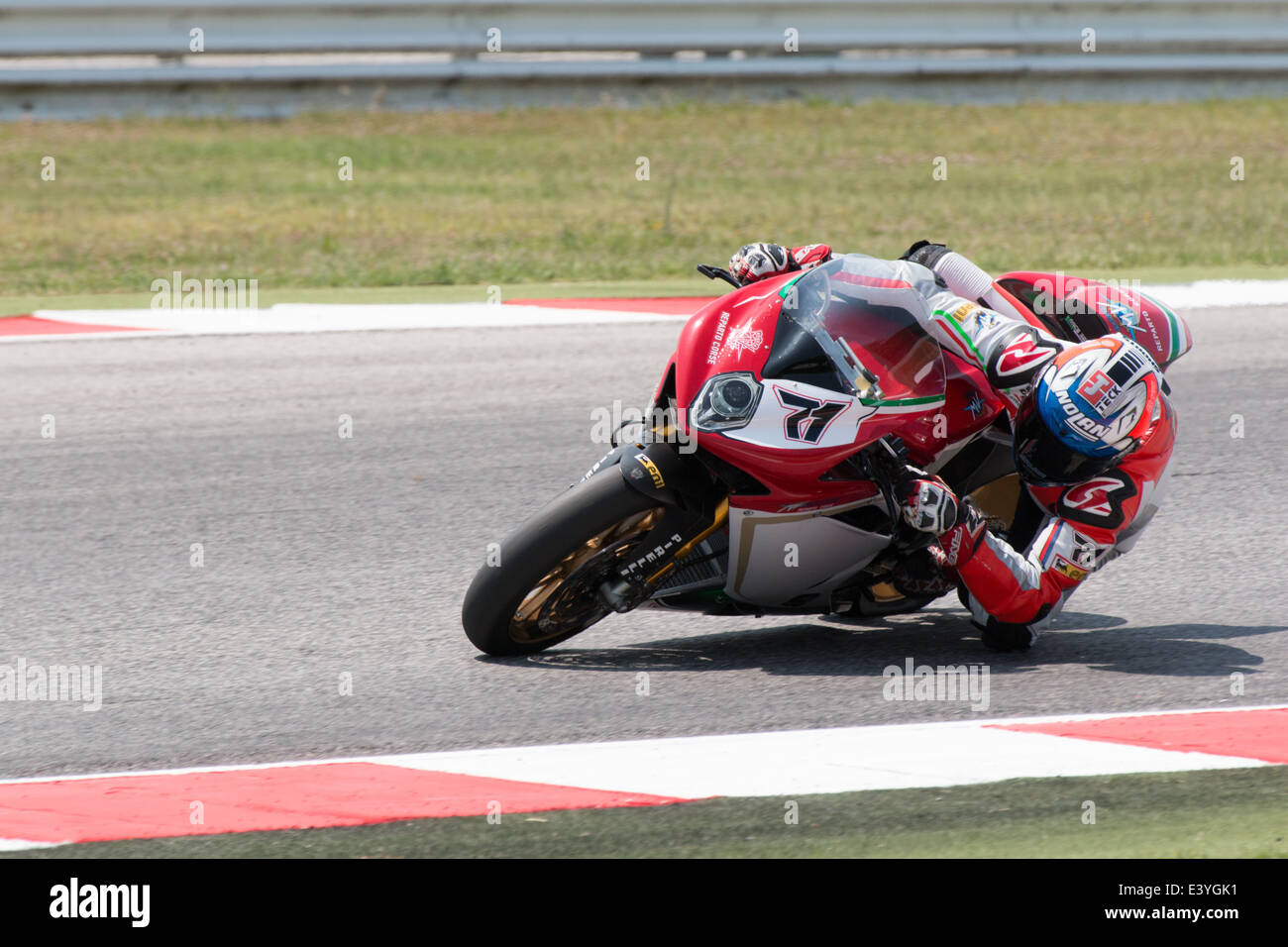 MV AGUSTA F4 RR MV Agusta de Reparto Corse, l'équipe entraînée par Claudio Corti en action au cours de la pratique libre de Superbike Banque D'Images