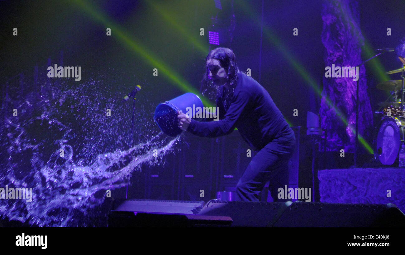 Black Sabbath live en concert à l'O2 Arena de Londres comprend : Ozzy Osbourne Où : London, Royaume-Uni Quand : 10 déc 2013 Banque D'Images