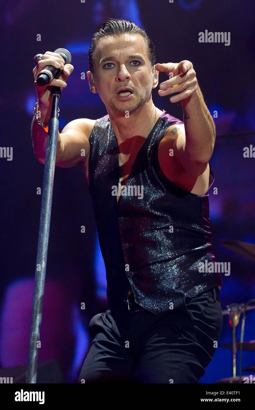 Depeche Mode en live sur la scène du Scandinavium Arena Musiciens : Dave Gahan Où : Göteborg, Suède Quand : 11 déc 2013 Banque D'Images