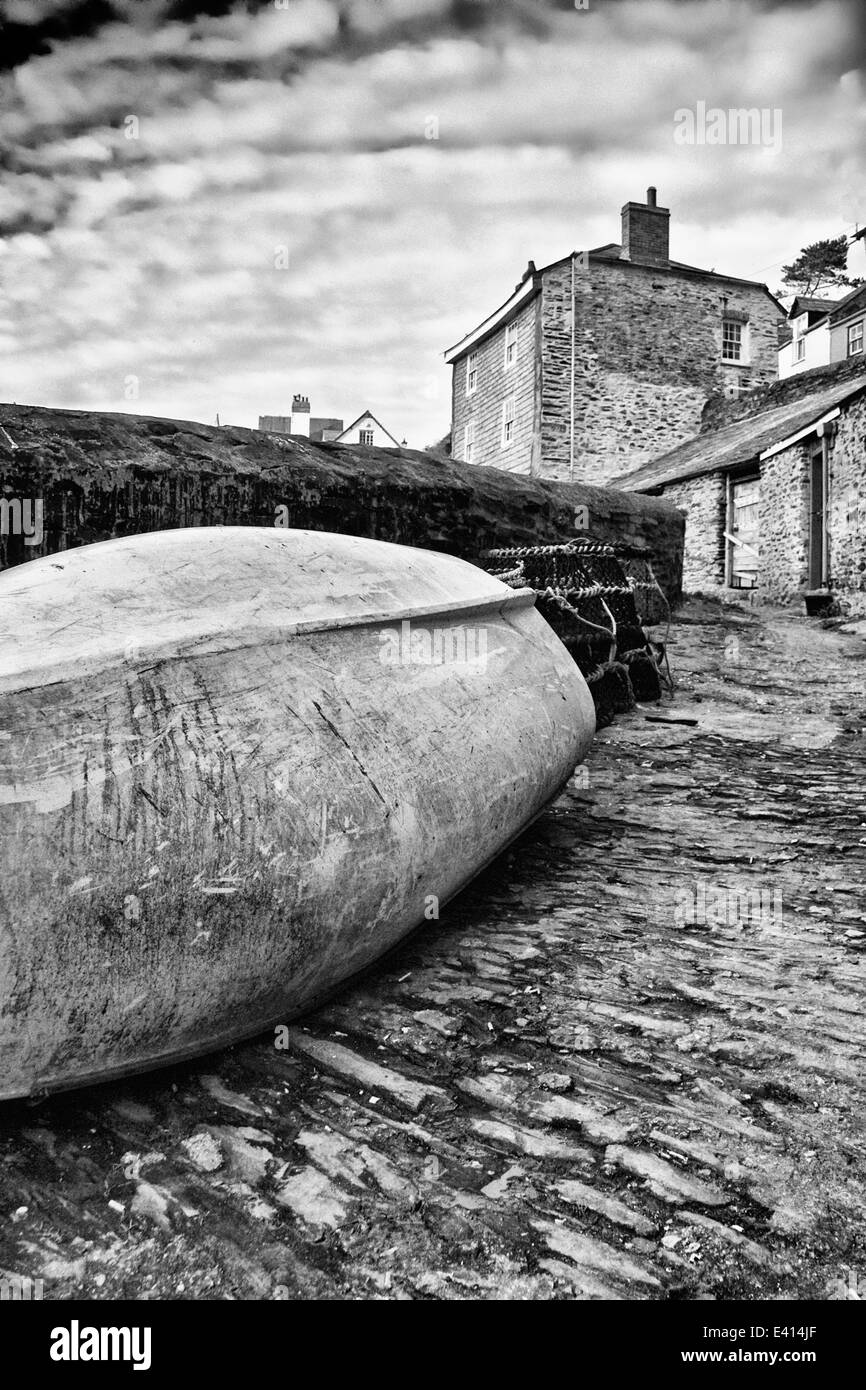 Lane conduisant à la sardine caves, port Isaac, Cornwall, Angleterre Banque D'Images