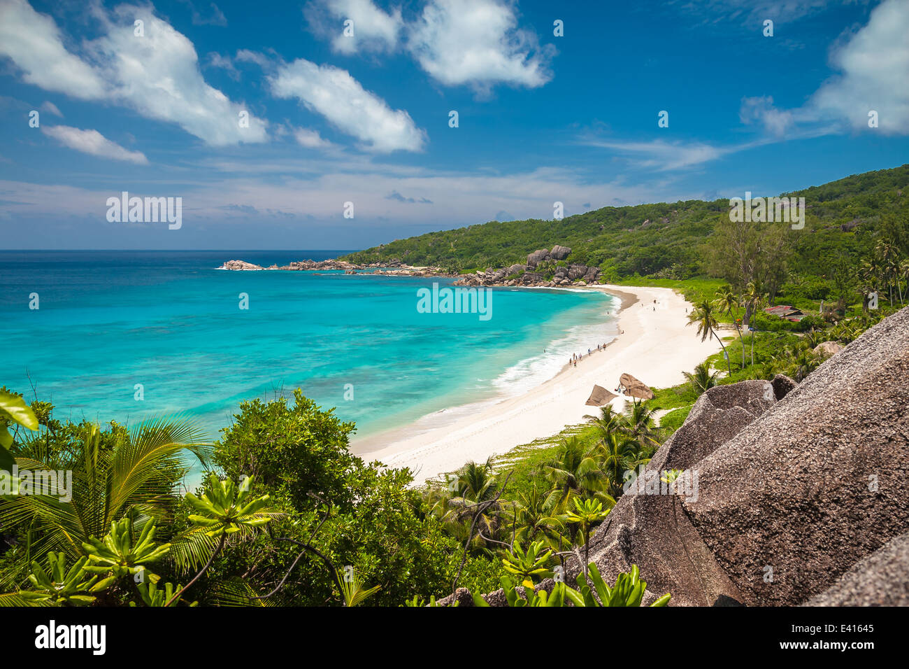 Belle plage de Grand'Anse aux Seychelles Banque D'Images