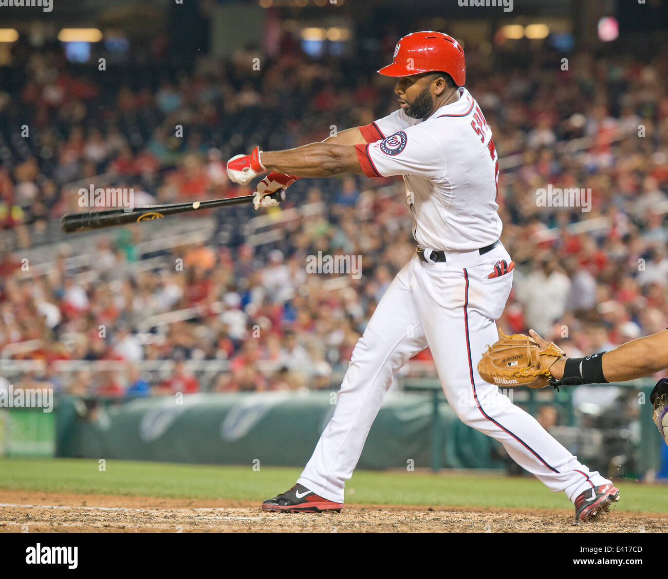 Washington DC, Etats-Unis. 1er juillet 2014. Nationals de Washington center fielder Denard Span (2) chauves-souris dans la septième manche contre les Rockies du Colorado au Championnat National Park à Washington, DC le Mardi, Juillet 1, 2014. Plus tard a appelé une travée. Les nationaux a gagné le match 7 - 1. Dpa : Crédit photo alliance/Alamy Live News Banque D'Images