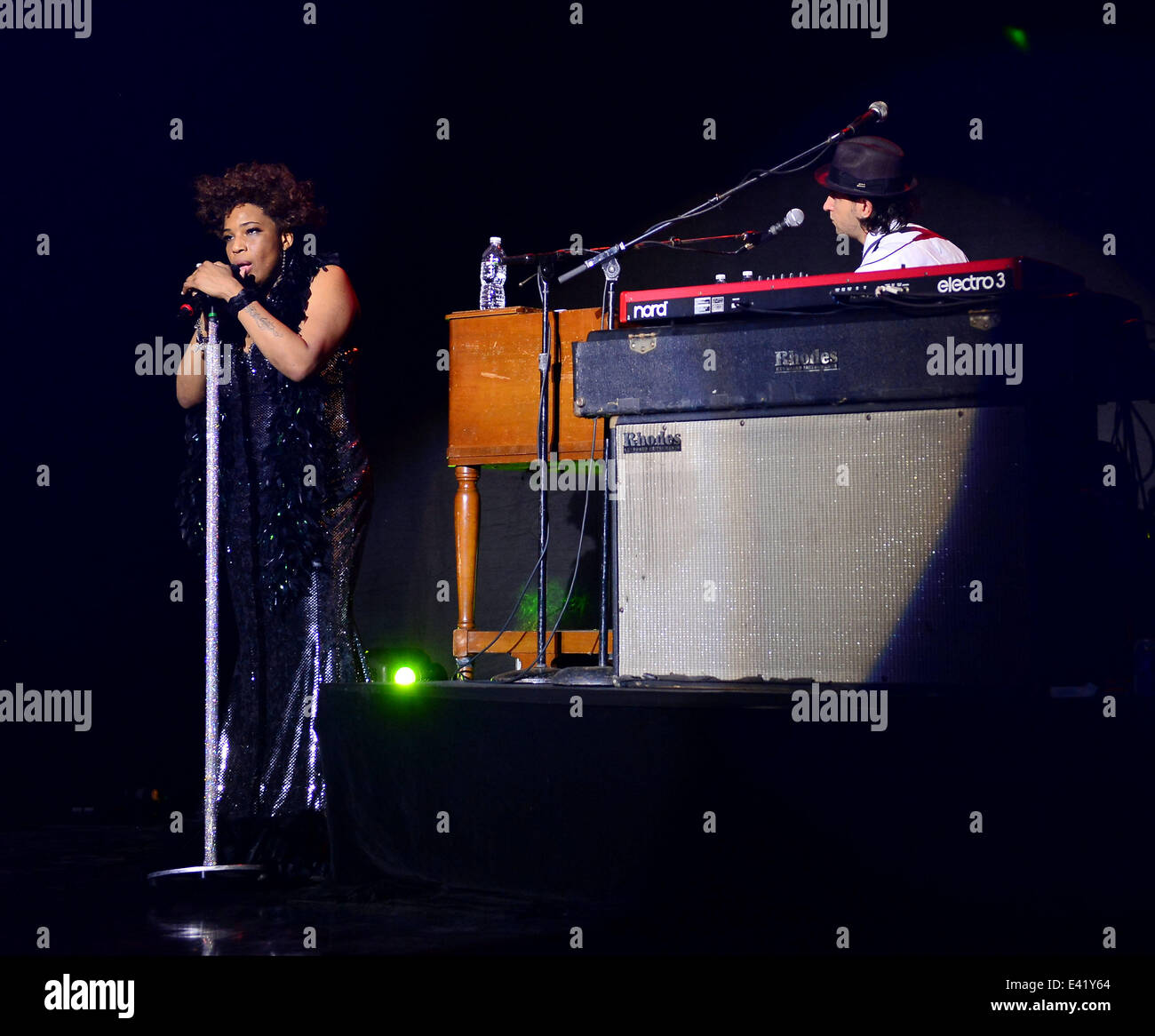Macy Gray effectue lors de son 14e anniversaire - "sur la façon dont la vie est' au Casino Miami Jai Alai En vedette : Macy Gray Où : Miami, Florida, United States Quand : 31 déc 2013 Banque D'Images