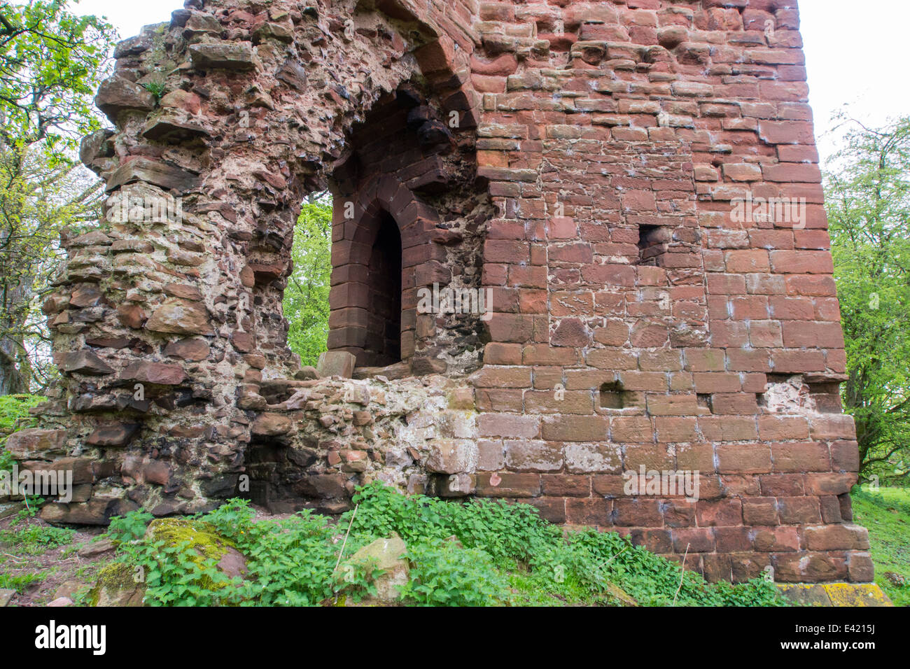 Les vestiges d'Kirkoswold Château dans l'Eden Valley, Cumbria, Royaume-Uni. Banque D'Images