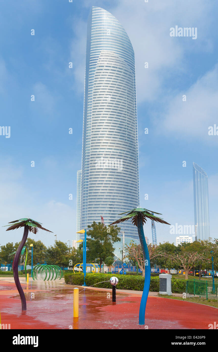 Centre-ville d'Abu Dhabi, Landmark Tower, parc familial, Emirats Arabes Unis Banque D'Images