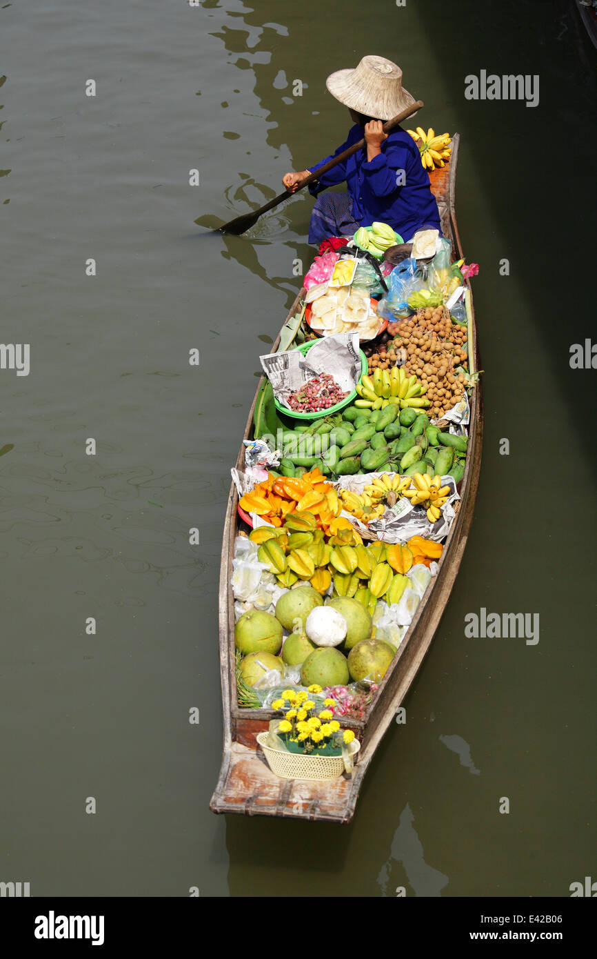 Marché flottant de Damnoen Saduak, Thaïlande. Banque D'Images