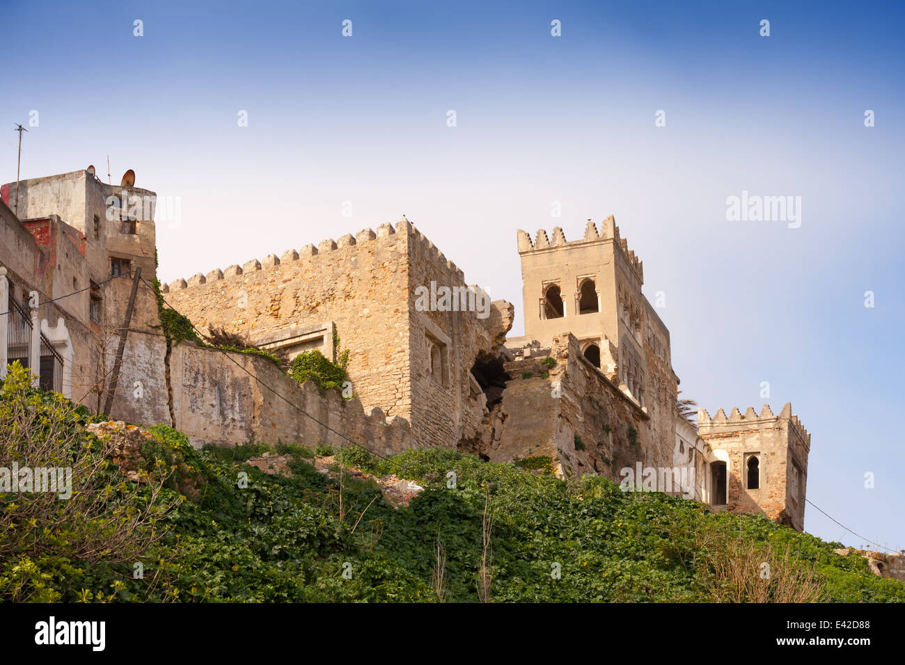 Ancienne forteresse en ruines Medina de Tanger, Maroc Banque D'Images