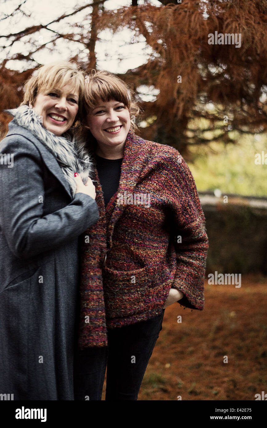 Portrait of mature Femme et fille Banque D'Images