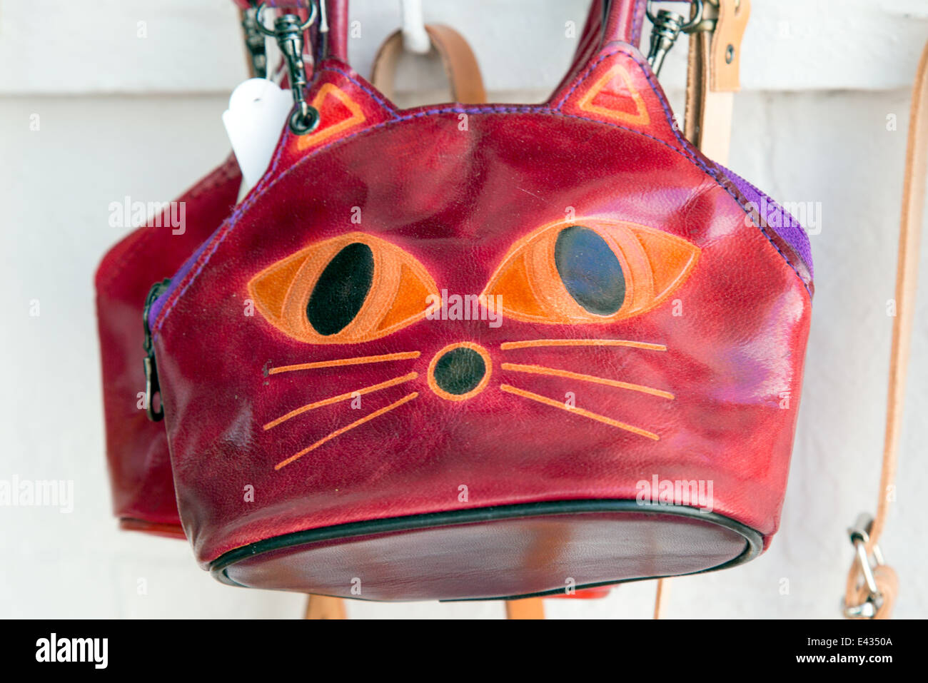 Sac A Main Chat Lindos Rhodes Grece Photo Stock Alamy Sac A Main Chat Lindos Rhodes Grece Photo Stock Alamy