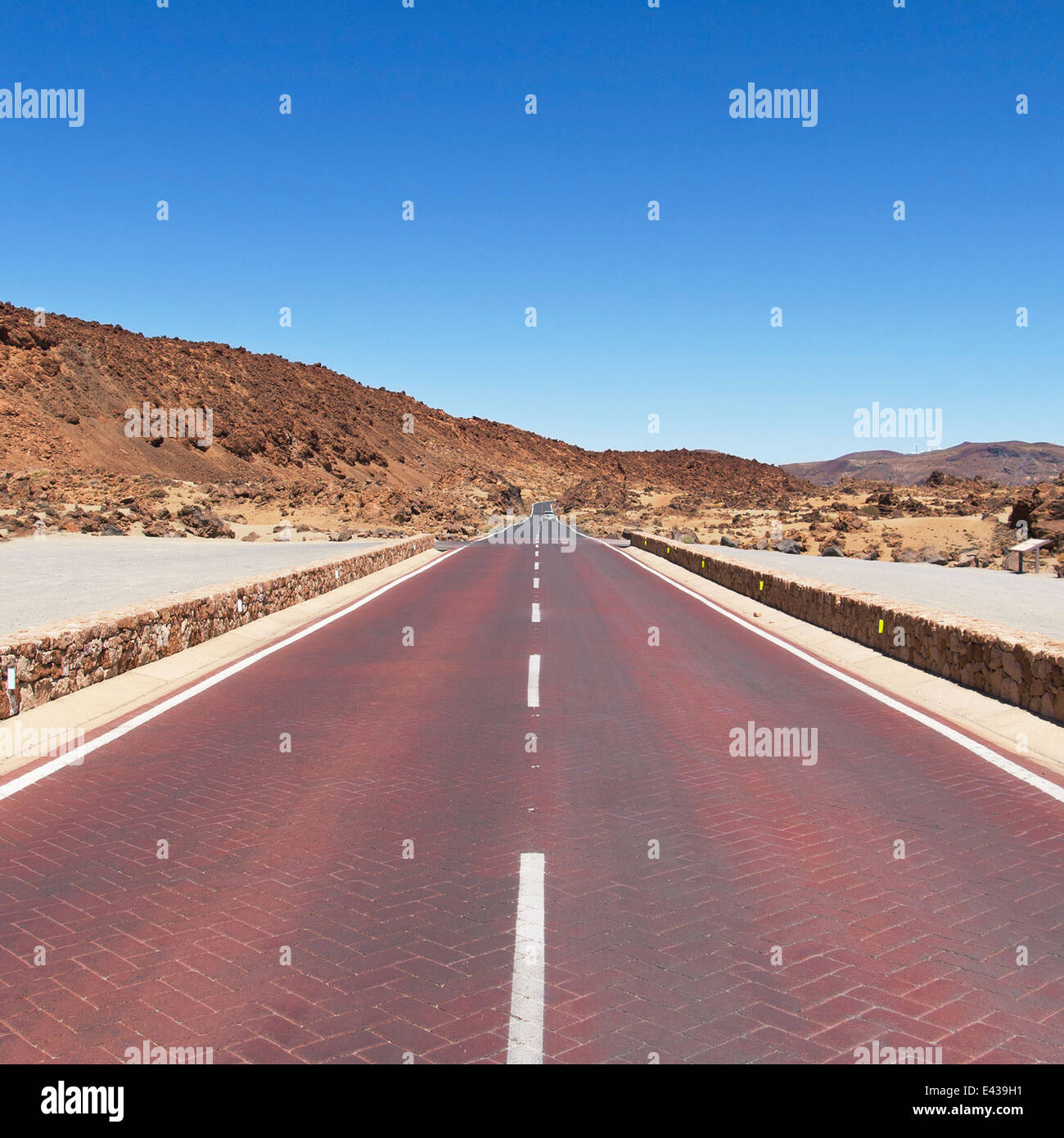 Red Road par Minas San Jose dans le Parc National du Teide à Tenerife, Espagne. Banque D'Images
